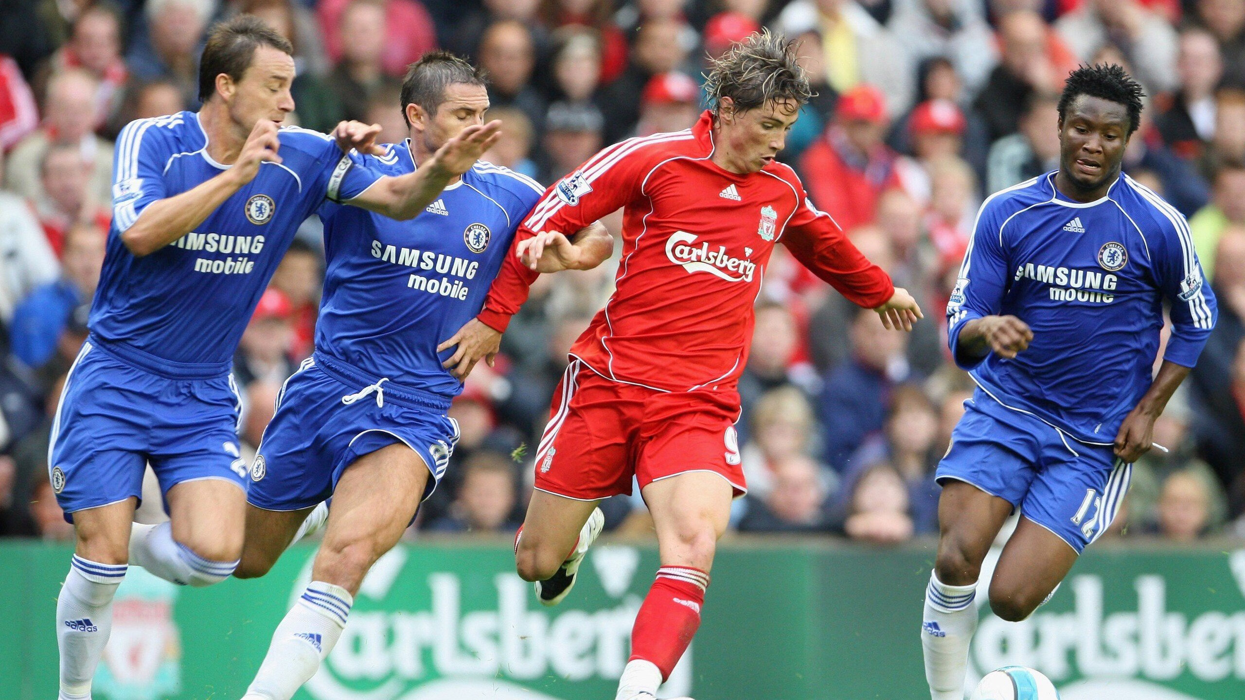 德甲裁判新规解读与争议，德甲现场