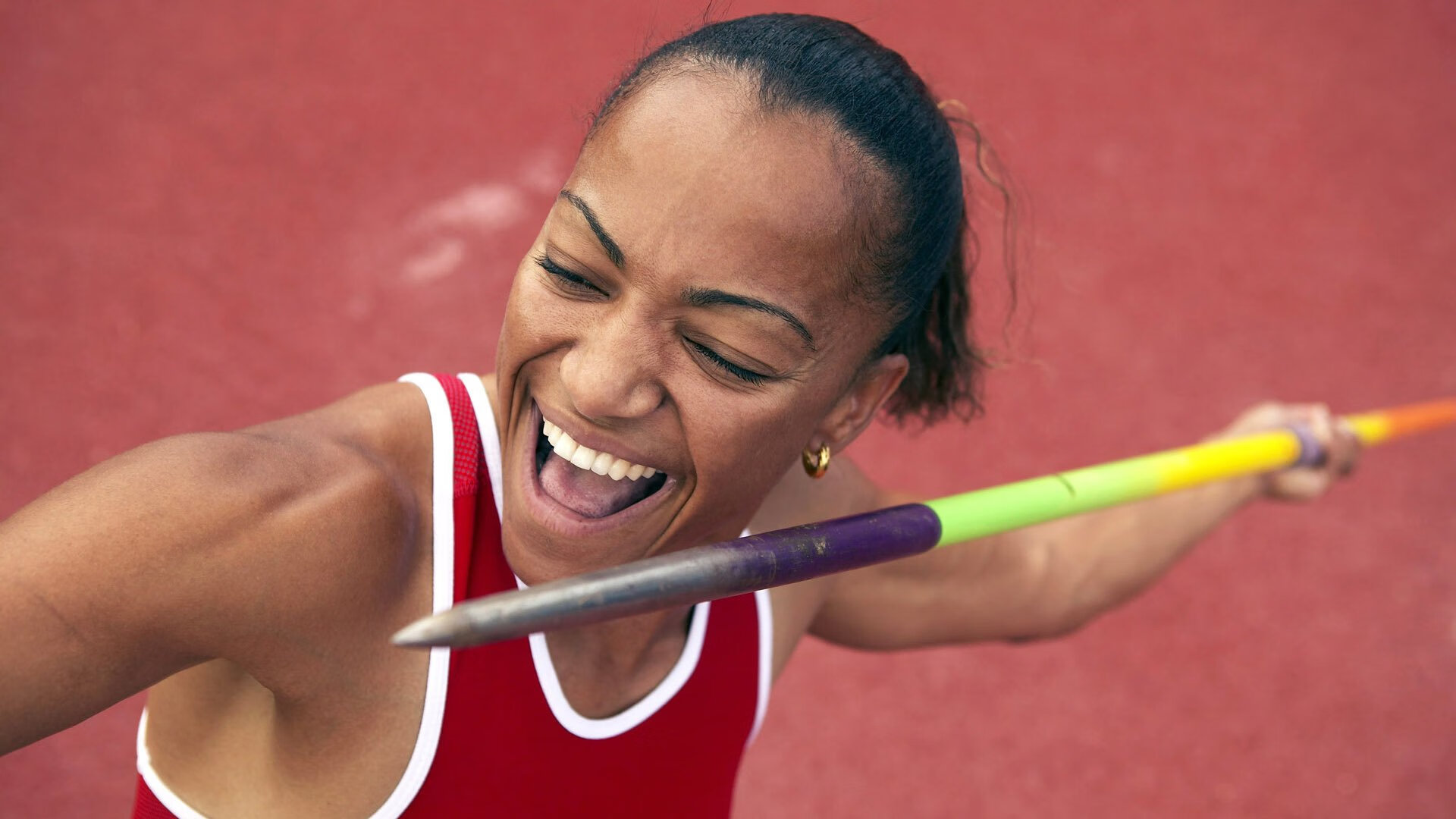 拉恩：凭借速度和爆发力，他在全黑队反击战术中总能制造奇迹，拉恩vs费雷拉