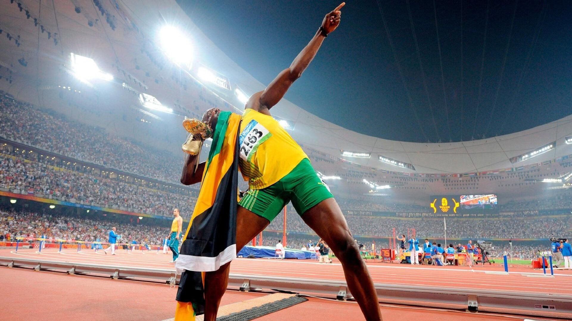 爱游戏体育在线app-跳水决赛波兰选手状态佳，波兰最美跳高女运动员排名